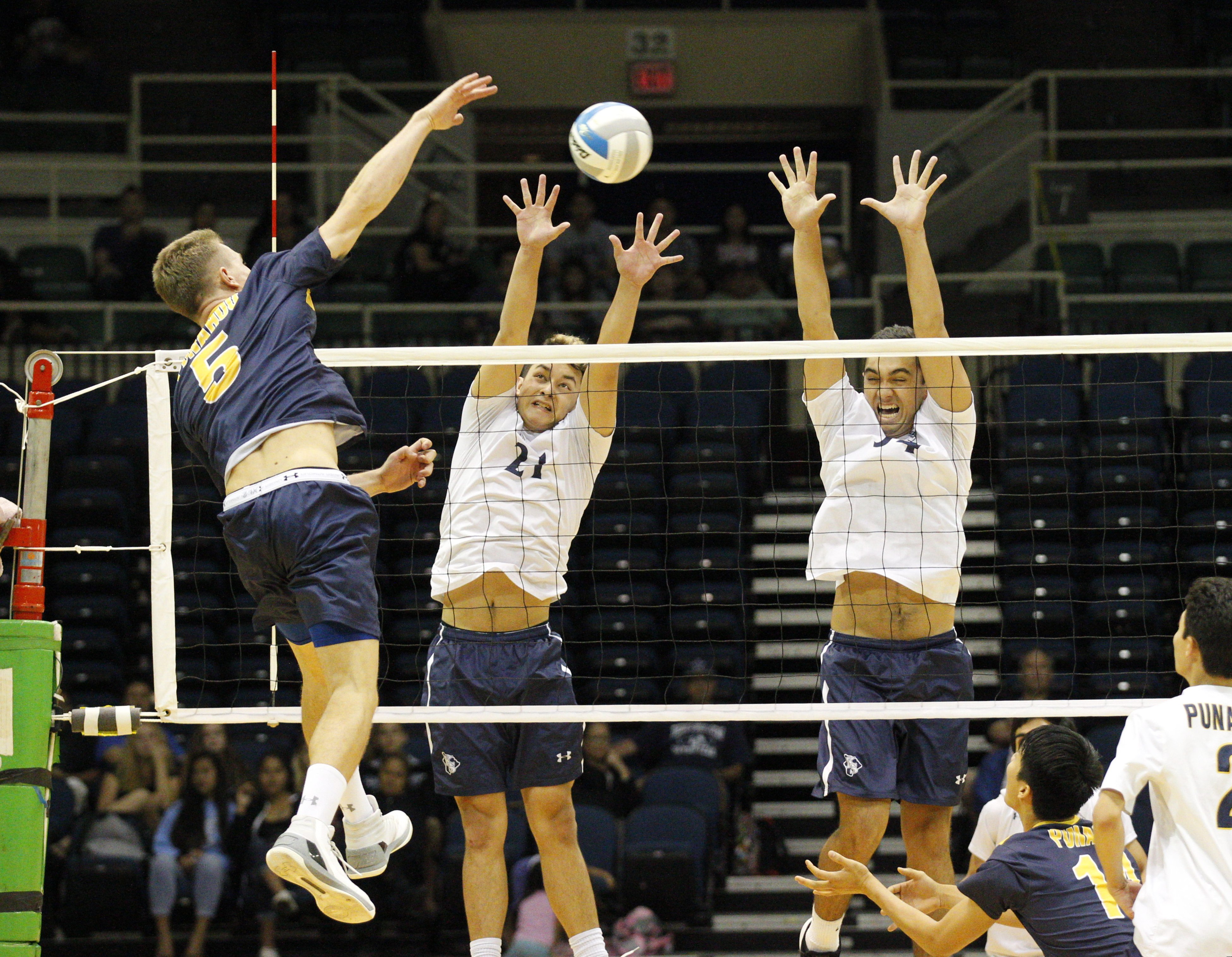 Kamehameha vs. Punahou, HHSAA boys volleyball championship