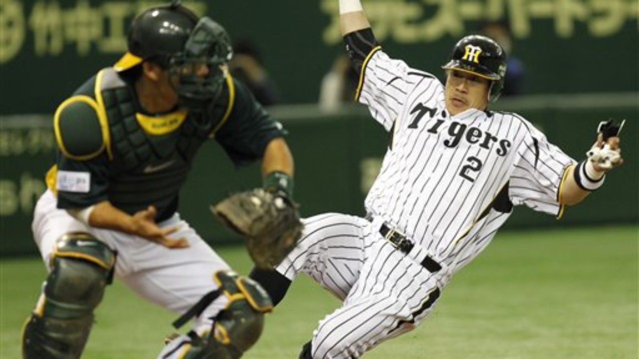 Japan: Mariners vs. Hanshin Tigers (March 25)