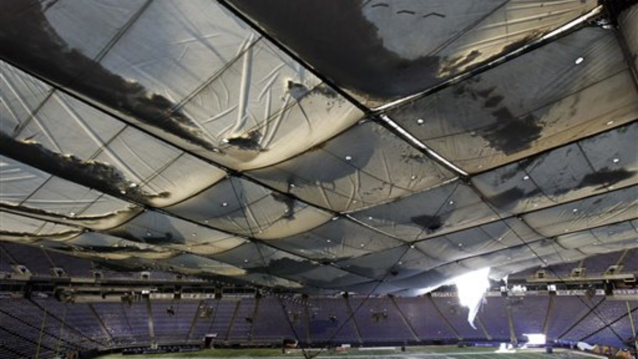 Raw Video: Snow Causes Metrodome Roof Collapse 