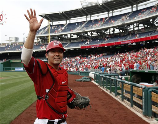 Maui's Kurt Suzuki and the Nats take 3-0 series lead on Cardinals in  National League Championship Series