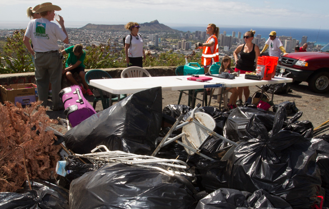 Volunteers Clean Up Trash From Round Top | Honolulu Star-Advertiser