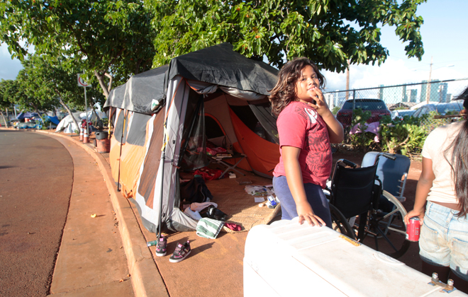 Safety Concerns Mount In Kakaako Honolulu Star Advertiser   20 A1 Kakaako Homeless Girl Pic1 