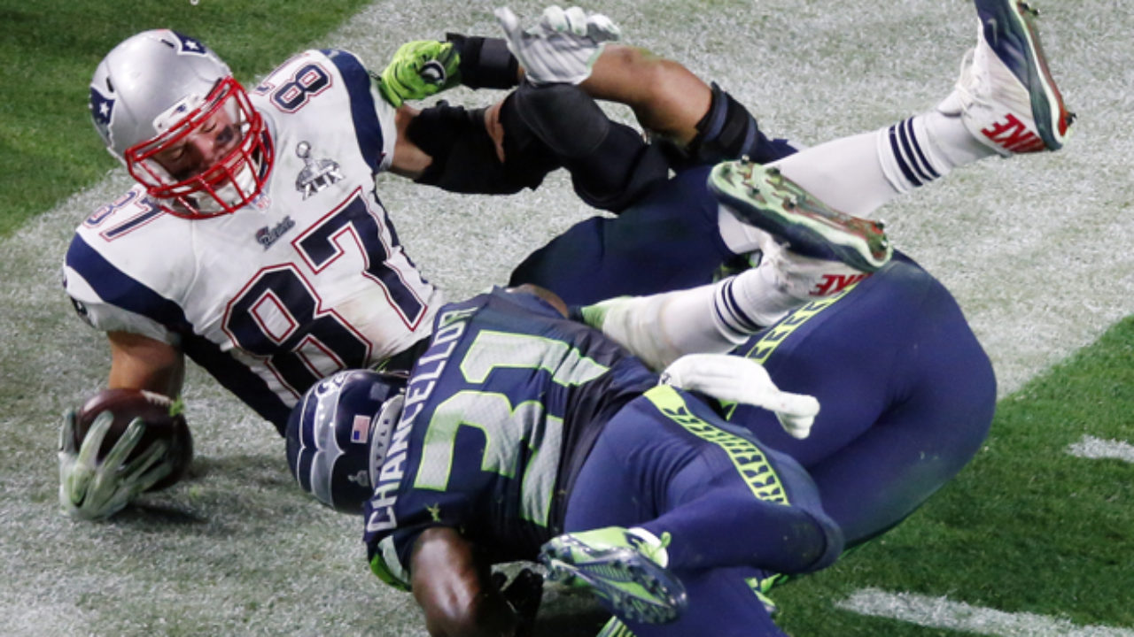 Seattle Seahawks' Kam Chancellor played in the Super Bowl on a torn MCL -  Sports Illustrated