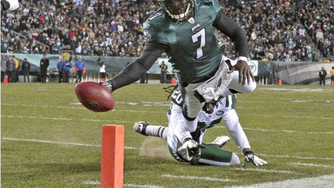 Michael Vick Changing Number … Out Of Respect for Geno Smith