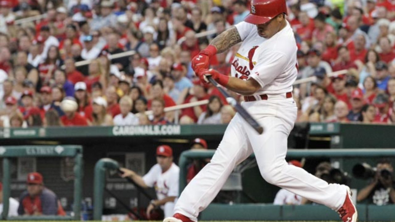 With Iselle bearing down on Hawaii, Kolten Wong blasts two homers for  Cardinals