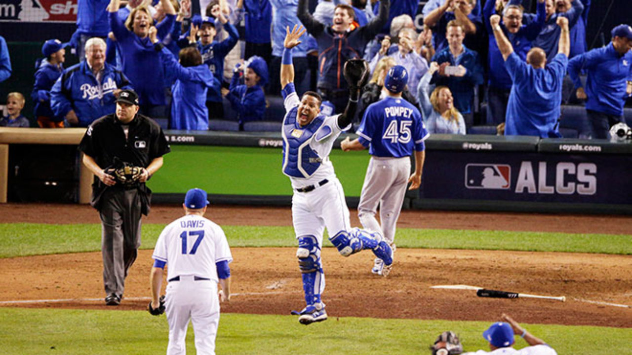 Royals sweep ALCS, head to 1st World Series since 1985