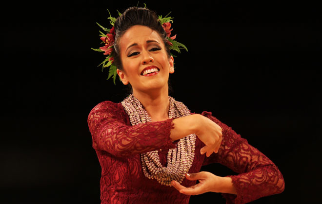 Miss Aloha Hula crowned at Merrie Monarch Festival