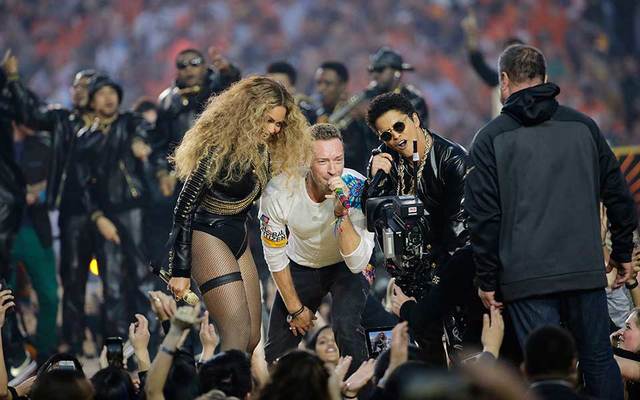 Photos: Coldplay Gets Help From Beyonce, Bruno Mars For Halftime Show