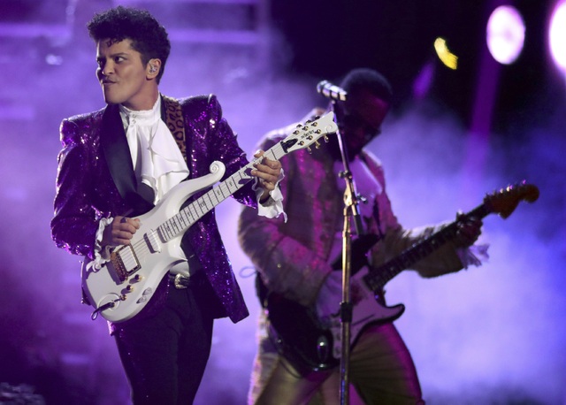 Grammy S Prince Tribute With Bruno Mars Took Months Of Planning Honolulu Star Advertiser