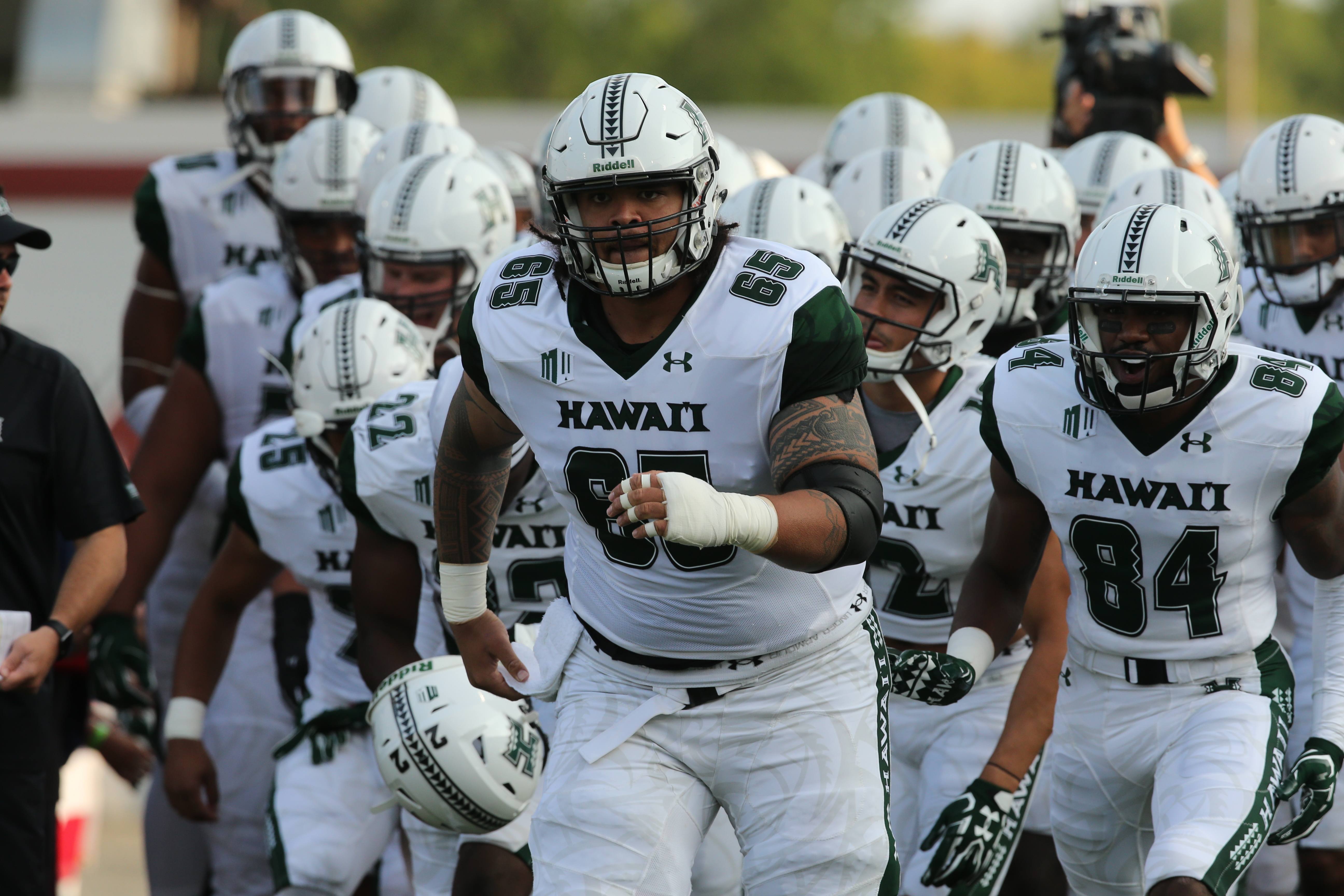 Hawaii Vs UMass 2017 Football Season Opener Honolulu Star Advertiser