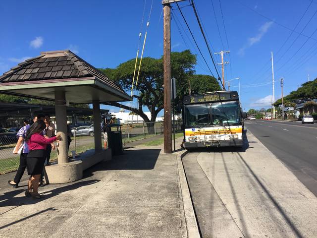 tourist bus pass honolulu