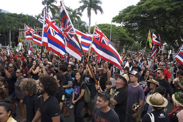 Thousands March To Iolani Palace To Mark Anniversary Of Overthrow ...