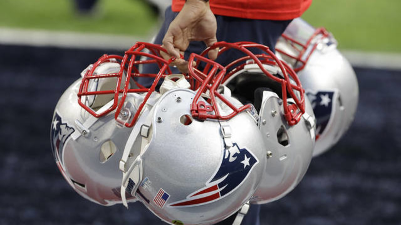 NFL to prohibit use of certain helmets for first time