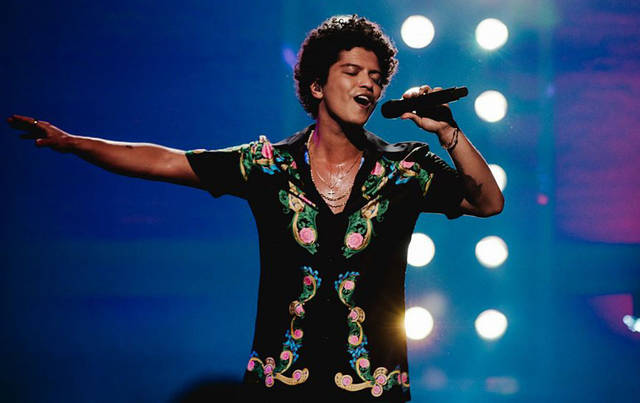 Stadium looks to ease parking for Bruno Mars concert | Honolulu Star ...