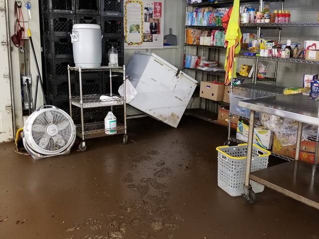 Aina Haina Food Pantry Damaged By Flood Reopens Honolulu Star