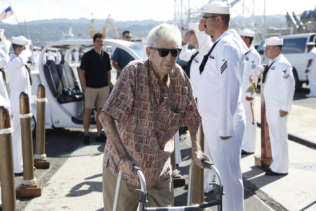 Pearl Harbor survivor says goodbye before leaving Hawaii | Honolulu ...