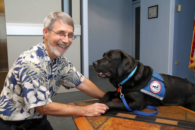 Pono, Hawaii’s First Courthouse Dog, Dies At Age 10 