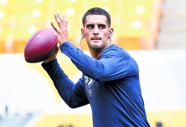 Ferd Lewis: No. 8 jersey remains a constant for Marcus Mariota