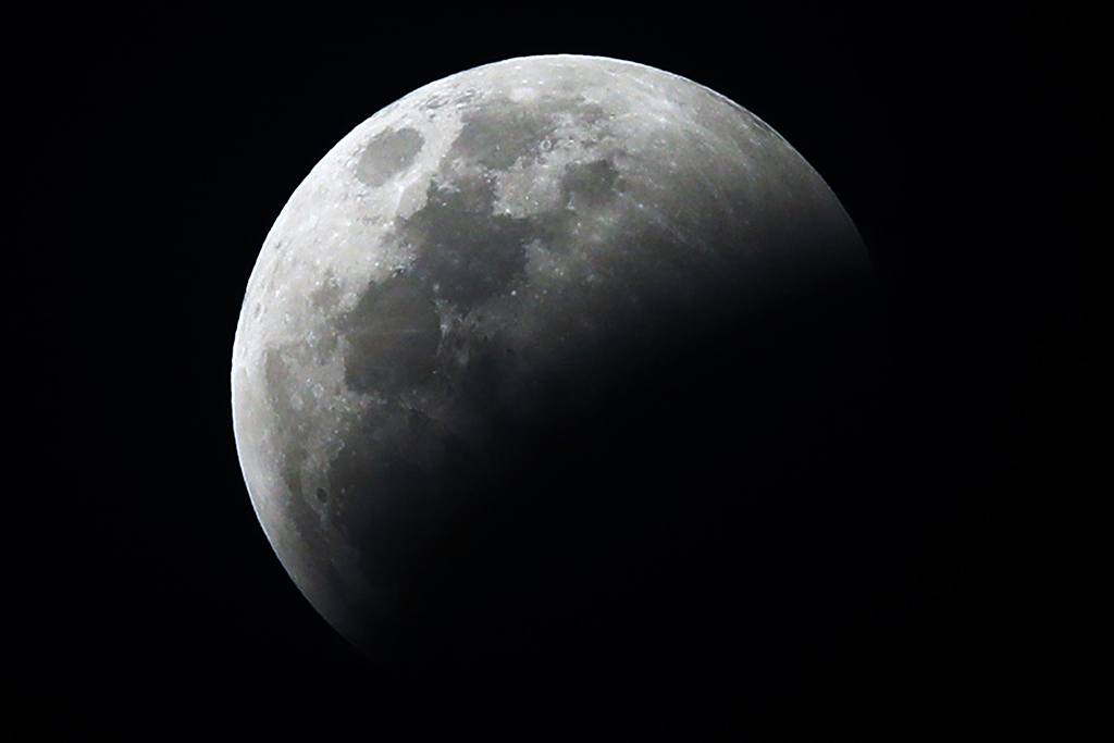 Photos of the lunar eclipse from around the world | Honolulu Star ...