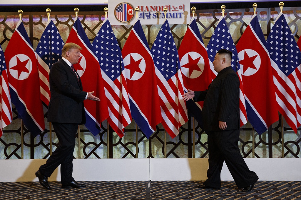 Trump, Kim Jong Un meet in Vietnam for 2nd summit | Honolulu Star ...