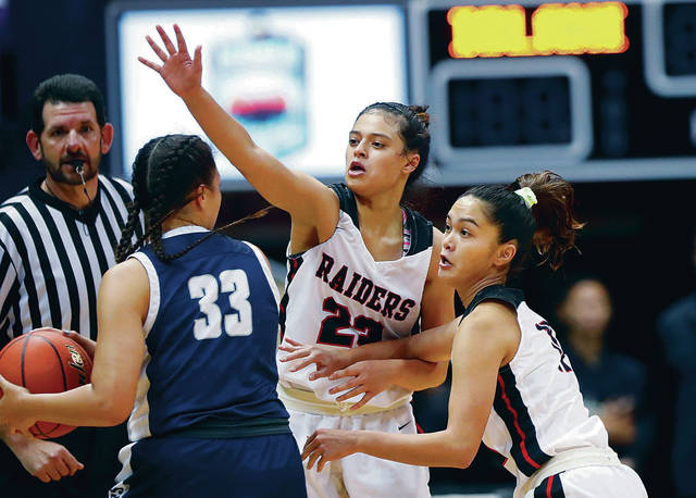 Iolani escapes with state championship over Kamehameha in