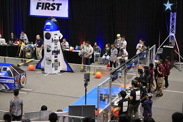 First Robotics Competition Hawaii Regional | Honolulu Star-Advertiser