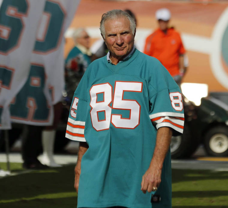 Miami Dolphins Hall of Fame linebacker Nick Buoniconti dies at 78 ...