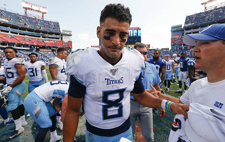 Tennessee Titans host Indianapolis Colts, Steve McNair and Eddie