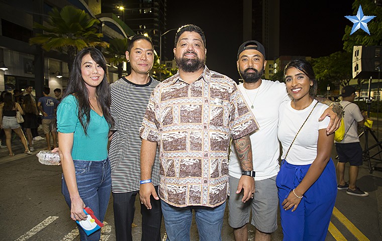 kakaako night market        
        <figure class=