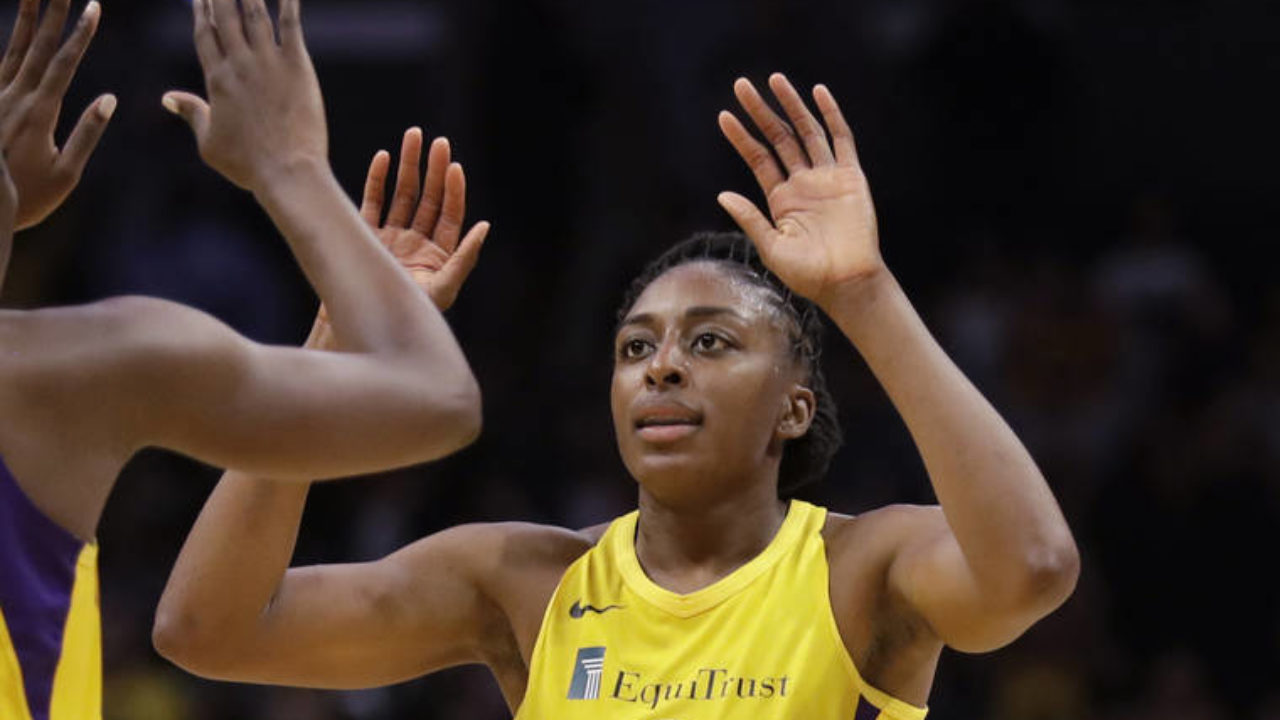 Former WNBA MVP Nneka Ogwumike returning to Los Angeles Sparks on 1-year  deal: report