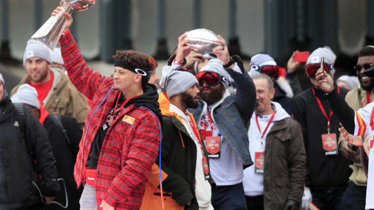 The Kansas City Chiefs' Super Bowl Rings Include More Than 250 Diamonds and  a Sweet Historical Tribute