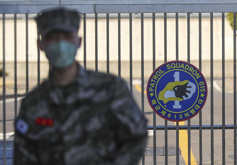 U S South Korea Militaries Face New Enemy In Coronavirus