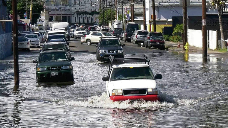 Honolulu under triple threat of flooding as sea level rises | Honolulu ...