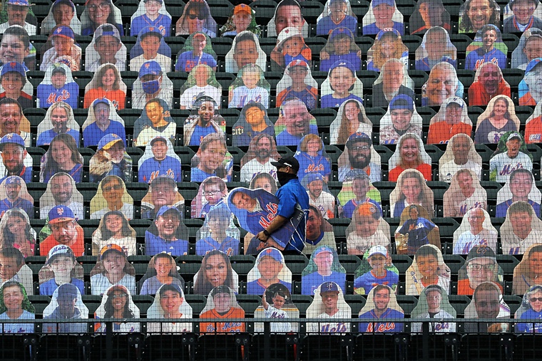 Giants to put photo cutouts of fans in the stands at Oracle Park