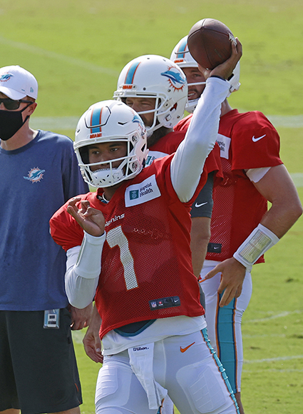 Miami Dolphins quarterback Tua Tagovailoa practices at NFL football training camp | Honolulu ...