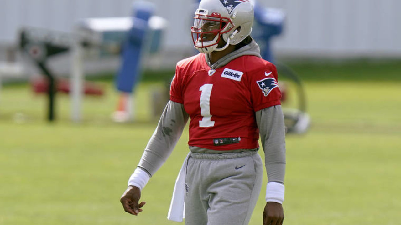 Cam Newton slowly making his way into Patriots' culture