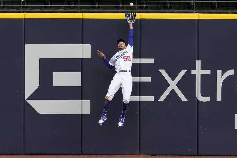 Betts robs Ozuna with great catch as Dodgers force Game 7