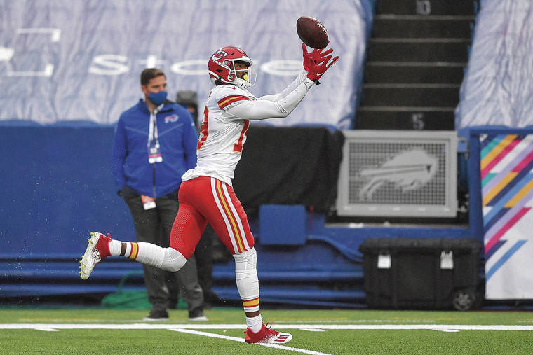 With Super Bowl ring in hand, former UH star Marcus Kemp hopes to