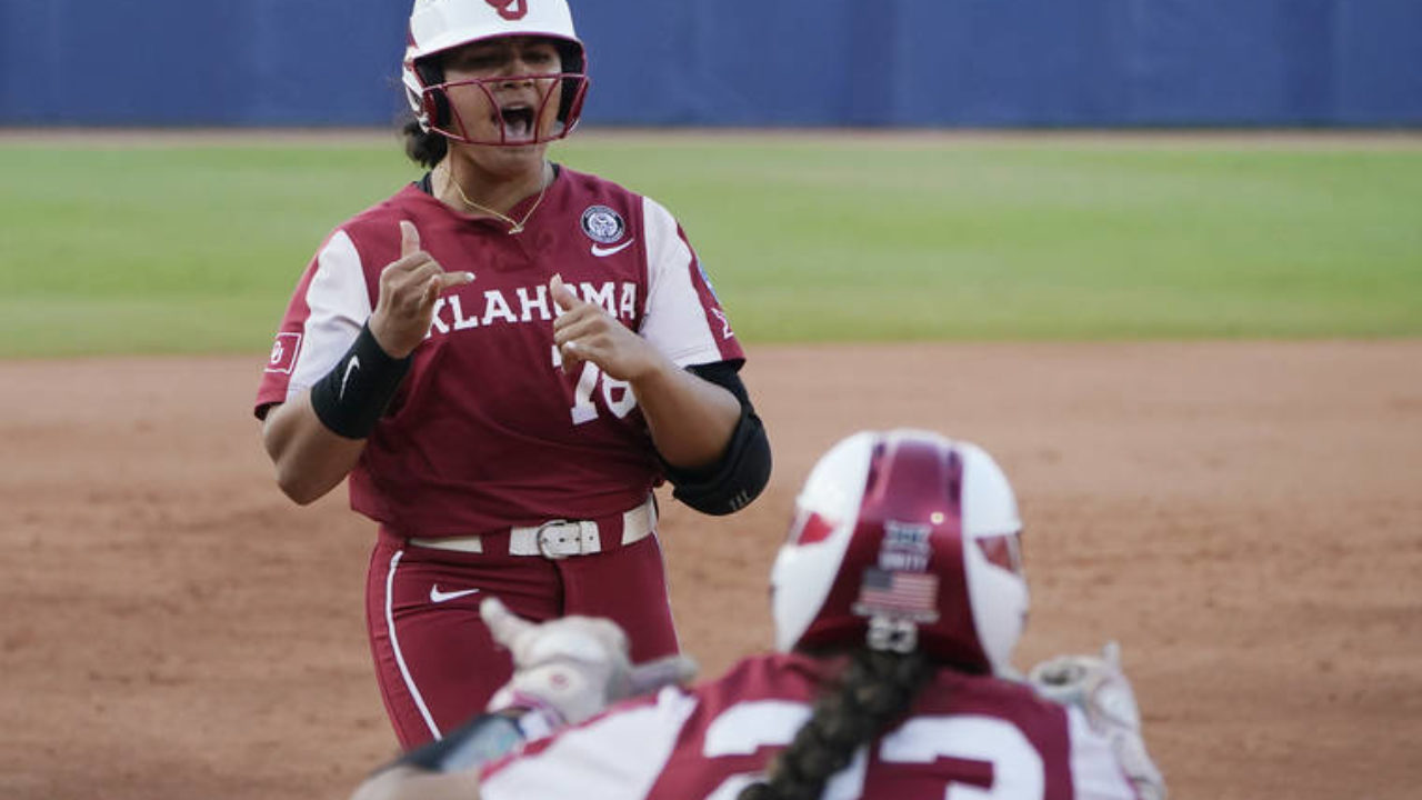 Oklahoma's Jocelyn Alo sets record for most HRs across NCAA softball or  baseball