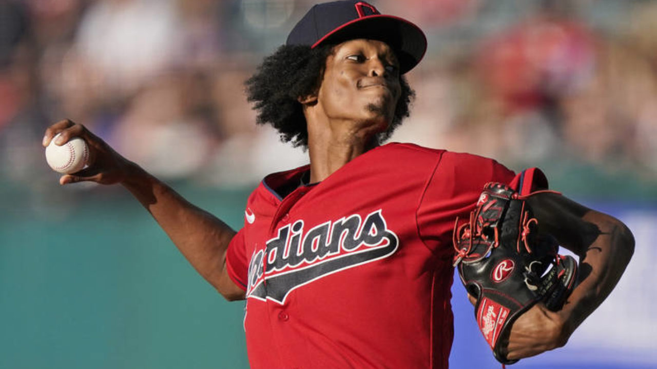 Cleveland Indians baseball team ban 'racist' logo of cartoonish