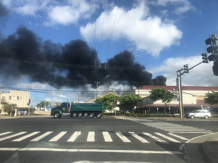 Honolulu Firefighters Extinguish 3-alarm Blaze Near Sand Island - The ...