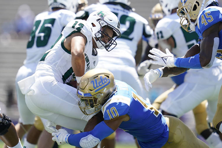 BLOG University of Hawaii football team vs. UCLA at Rose Bowl in