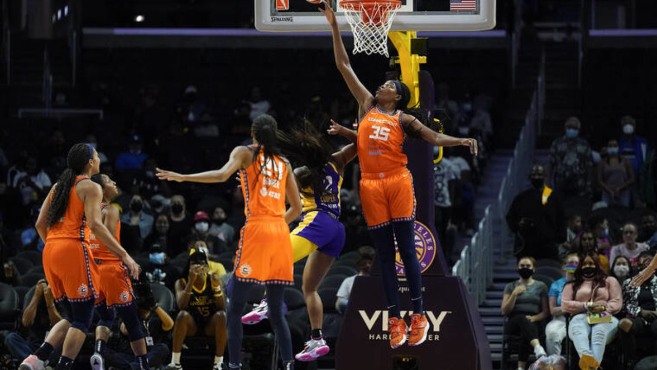 Los Angeles Sparks guard Te'a Cooper suspended one game