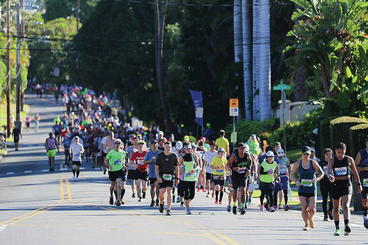 Honolulu Marathon’s road closures remain despite smaller field