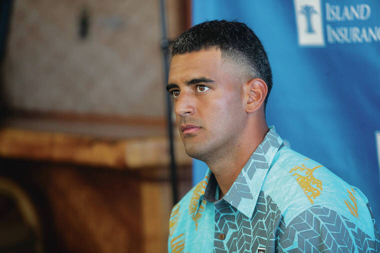 Marcus Mariota hoping to be both starter and mentor