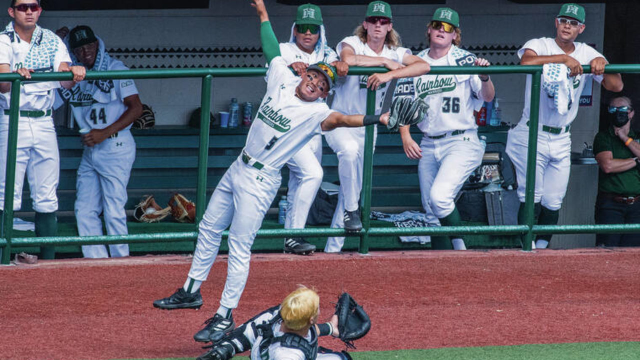 No. 5 Vanderbilt shows off its power to beat Hawaii to open baseball series