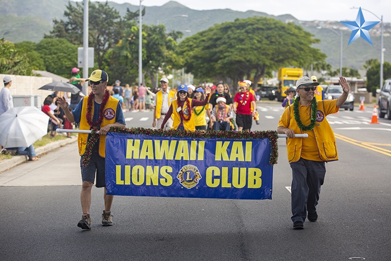 Hawaii Kai Christmas Parade brings holiday cheer Honolulu StarAdvertiser