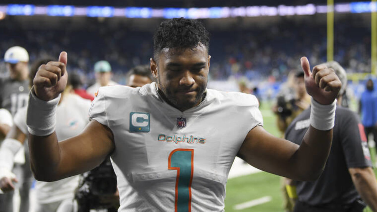 Tua, Tyreek lead Miami Dolphins to a big win in Week 9, THE CARTON SHOW