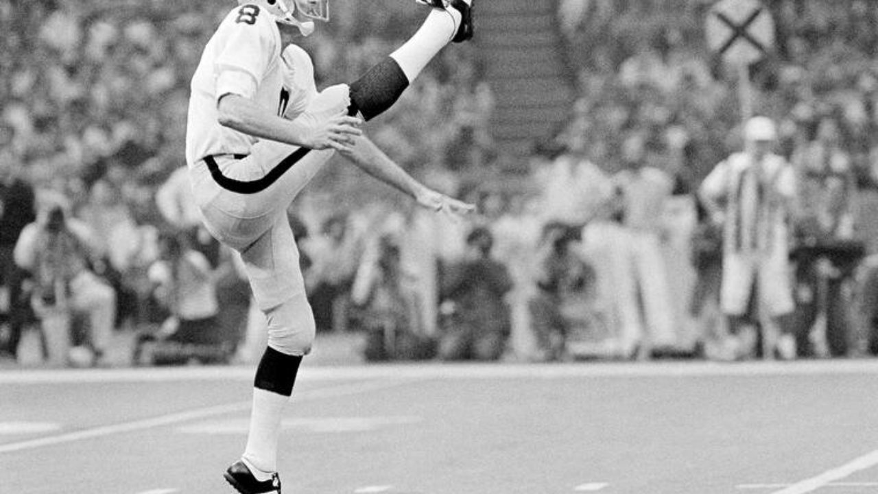 Pro Football Hall of Fame punter, USM legend Ray Guy passes away