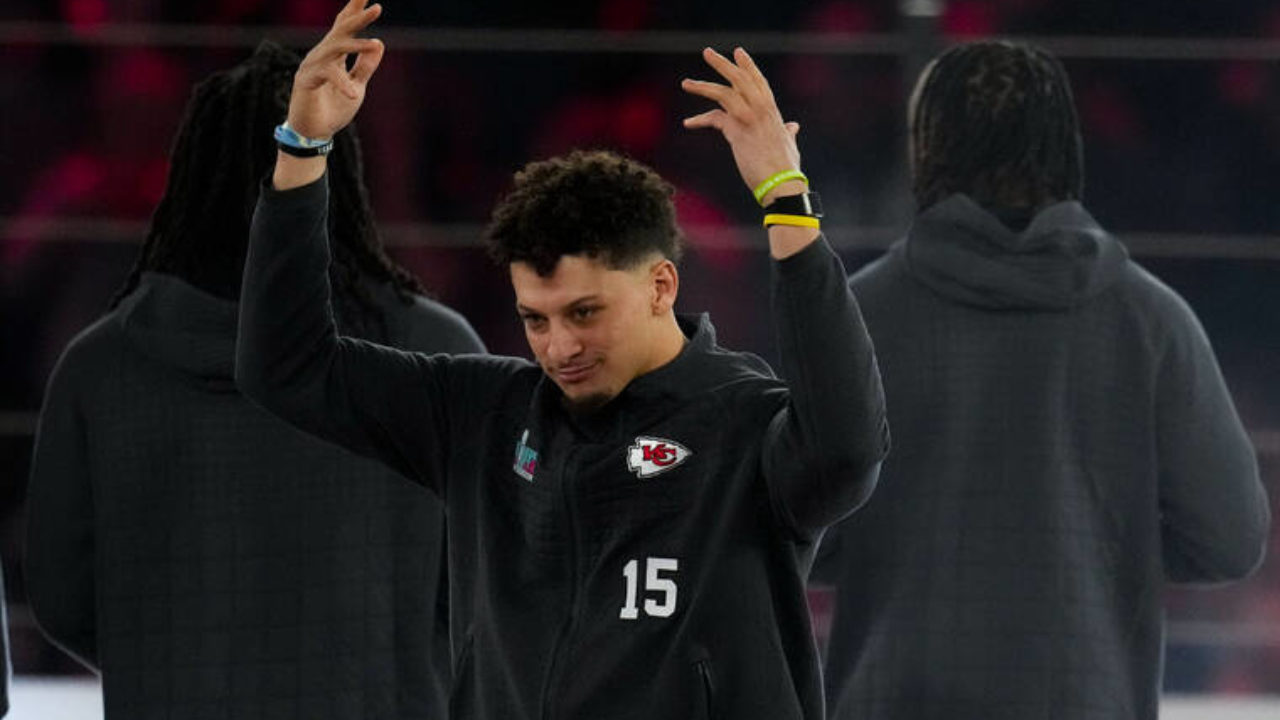 Patrick Mahomes Wins Second Career NFL MVP Award in Landslide